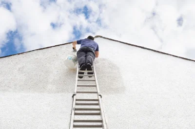 Peinture extérieure à Chalmazel-Jeansagnière — façades et ravalement
